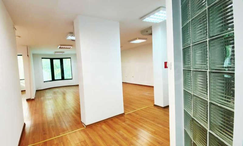 Vuokrattavana  Toimisto Plovdiv , Tsentar , 180 neliömetriä | 39797108