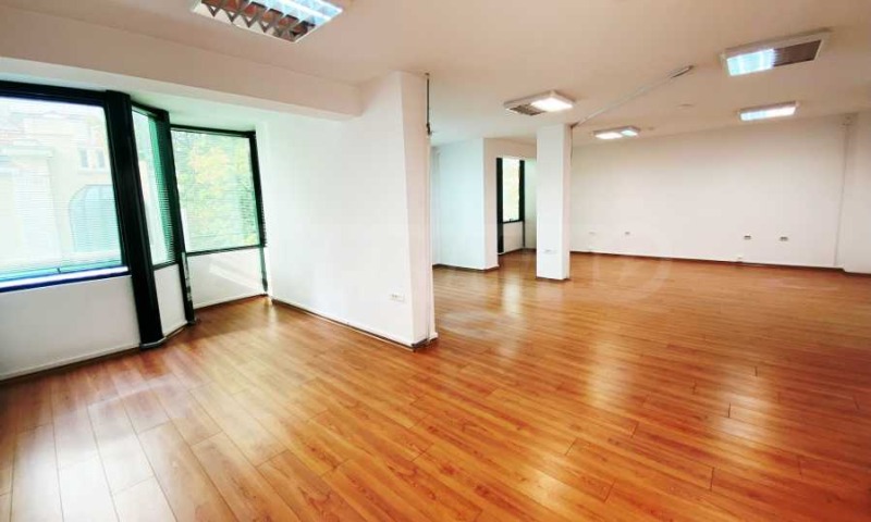 Vuokrattavana  Toimisto Plovdiv , Tsentar , 180 neliömetriä | 39797108 - kuva [3]