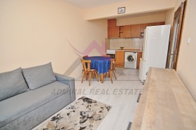 1 chambre Tsveten kvartal, Varna