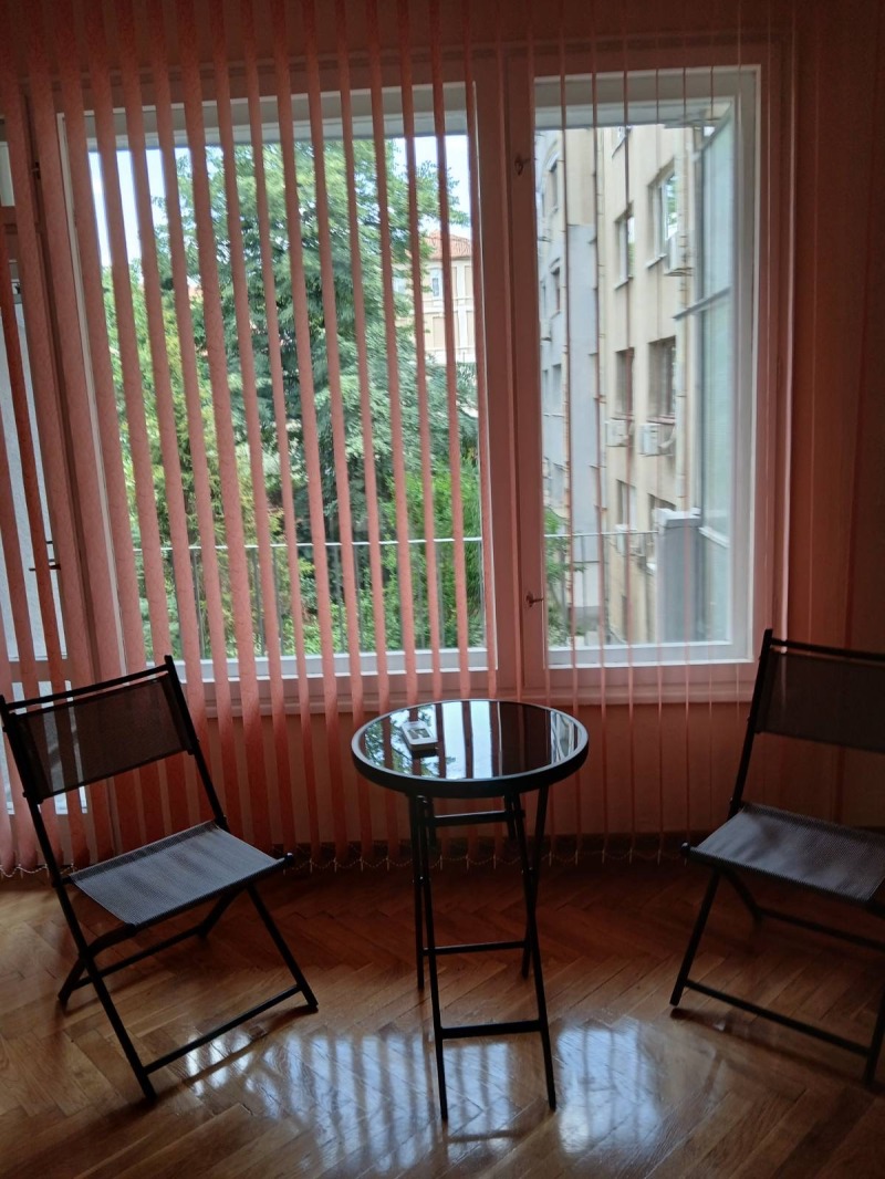 Дава под наем ОФИС, гр. Пловдив, Център, снимка 2 - Офиси - 53370217