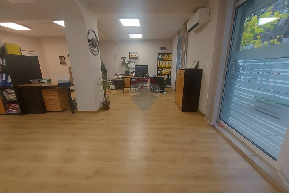 Дава под наем ОФИС, гр. Варна, ЖП Гара, снимка 7 - Офиси - 53887889