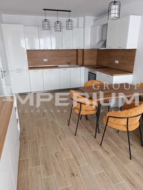 1 slaapkamer Vazrazjdane 3, Varna