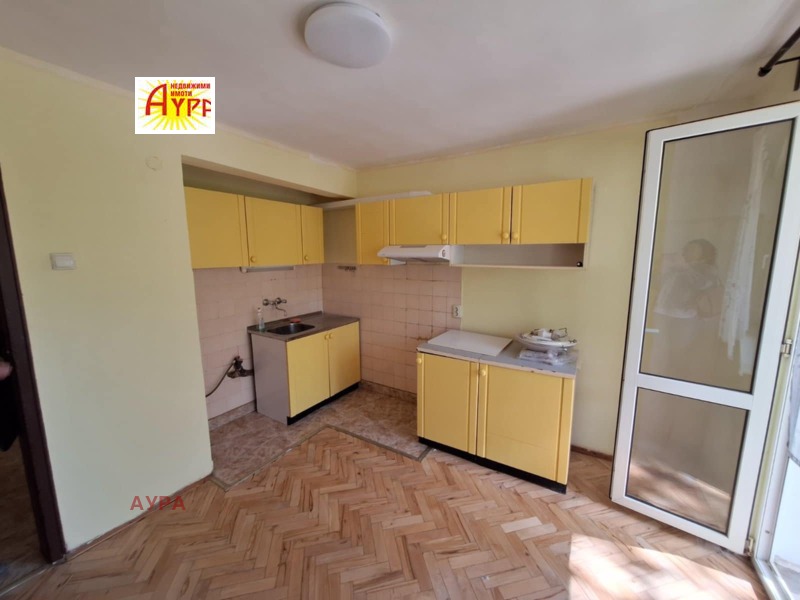 Дава под наем  1-стаен град Враца , Център , 55 кв.м | 11513233