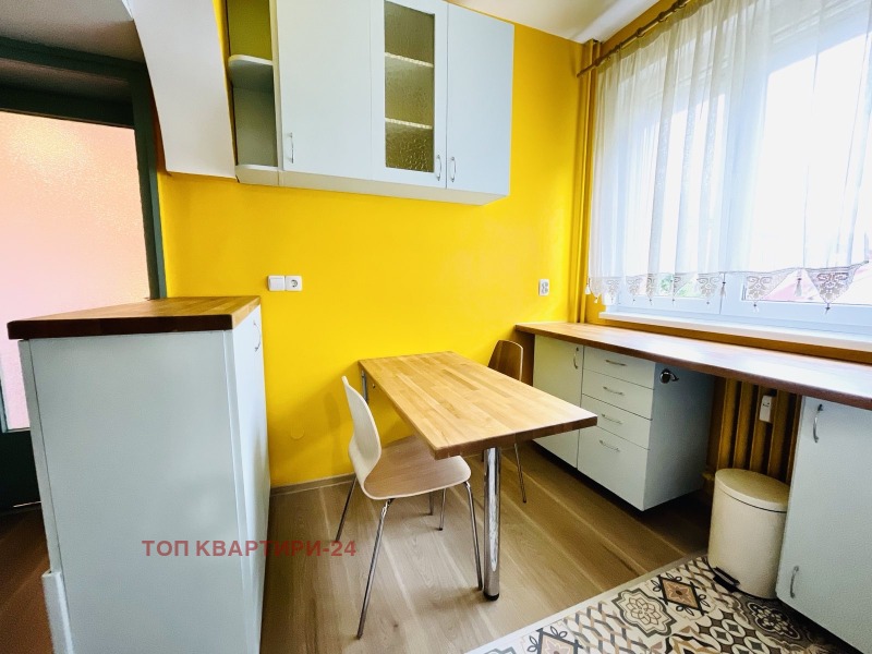 Zu vermieten  1 Schlafzimmer Sofia , Zentar , 60 qm | 89935395 - Bild [8]