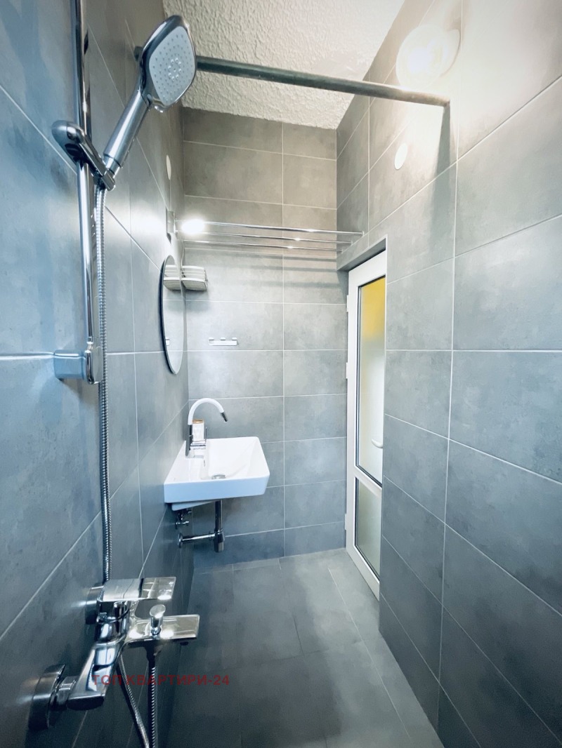 Zu vermieten  1 Schlafzimmer Sofia , Zentar , 60 qm | 89935395 - Bild [13]
