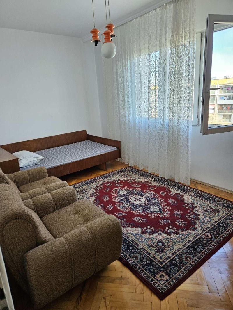 Para alugar  2 quartos Plovdiv , Kiutchuk Parij , 80 m² | 94369318 - imagem [3]