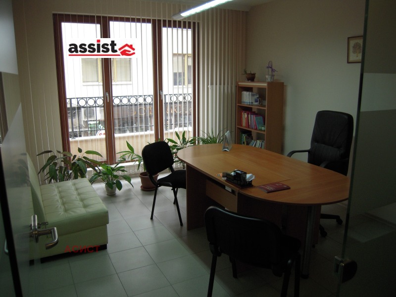 Издаје се  Канцеларија Софија , Центар , 105 м2 | 34799310