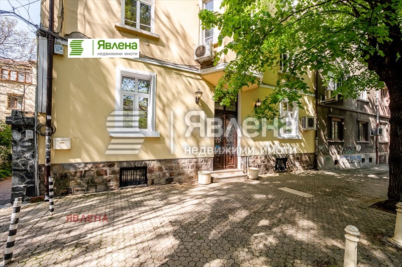 Издаје се  Канцеларија Софија , Центар , 120 м2 | 68602028