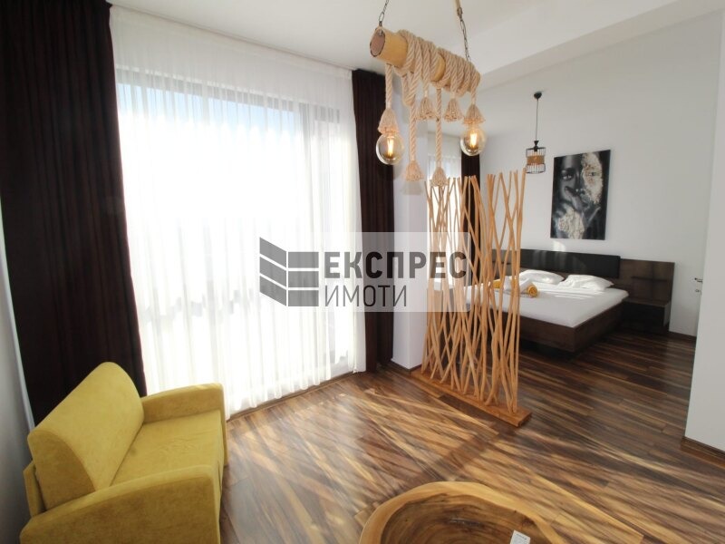 Дава под наем КЪЩА, гр. Варна, м-т Сотира, снимка 11 - Къщи - 53248089