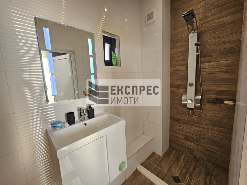 Дава под наем КЪЩА, гр. Варна, м-т Сотира, снимка 14 - Къщи - 53248089