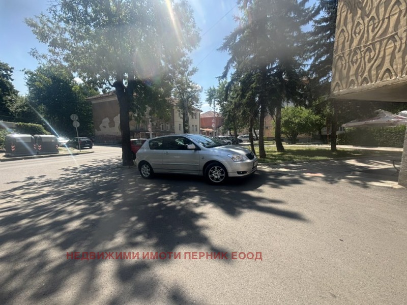 Дава под наем  Магазин град Перник , Център , 22 кв.м | 62494933 - изображение [3]