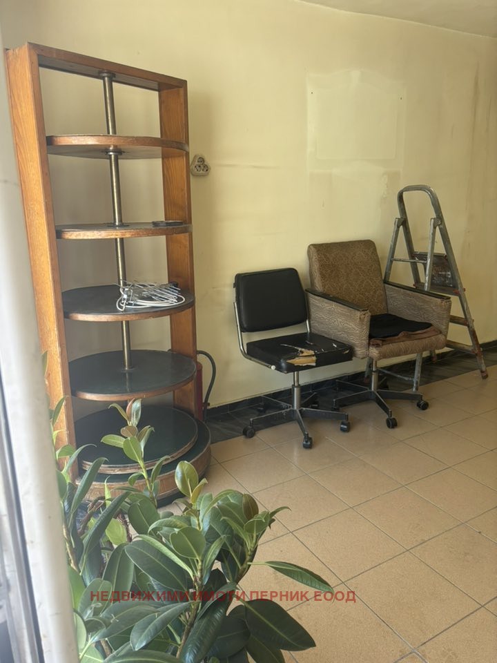 Дава под наем  Магазин град Перник , Център , 22 кв.м | 62494933 - изображение [2]