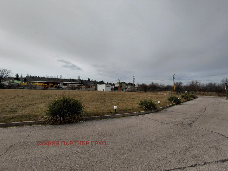 Дава под наем МЯСТО, гр. София, Суходол, снимка 2 - Парцели - 53267490