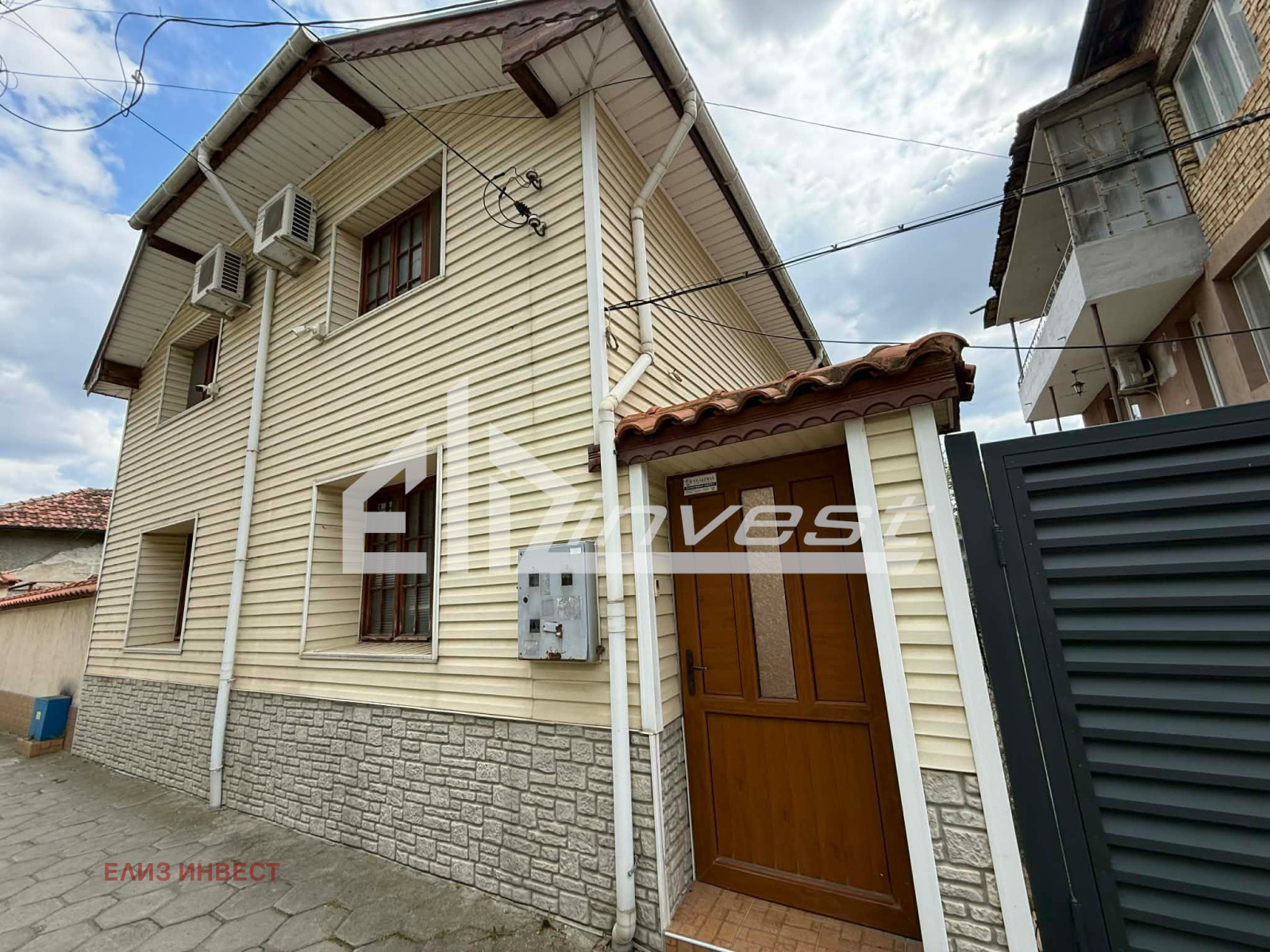 Дава под наем КЪЩА, гр. Нови пазар, област Шумен, снимка 13 - Къщи - 53638820
