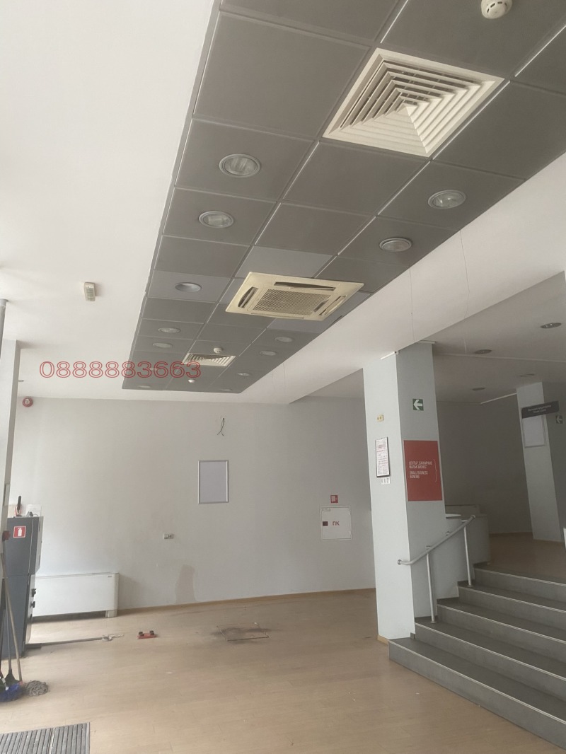 Дава под наем МАГАЗИН, гр. Монтана, Идеален център, снимка 6 - Магазини - 52783444