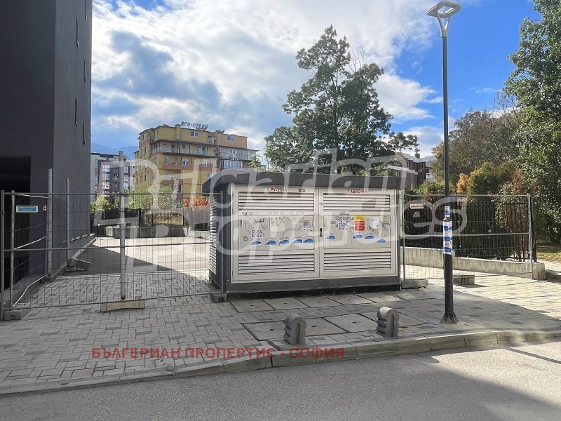 Дава под наем ГАРАЖ, ПАРКОМЯСТО, гр. София, Манастирски ливади, снимка 7 - Гаражи и паркоместа - 53122576