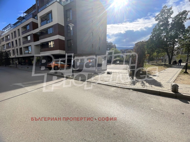 Дава под наем ГАРАЖ, ПАРКОМЯСТО, гр. София, Манастирски ливади, снимка 12 - Гаражи и паркоместа - 53122576