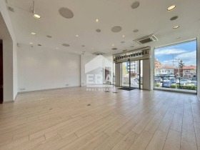 Magazin Nadejda 1, Sofia