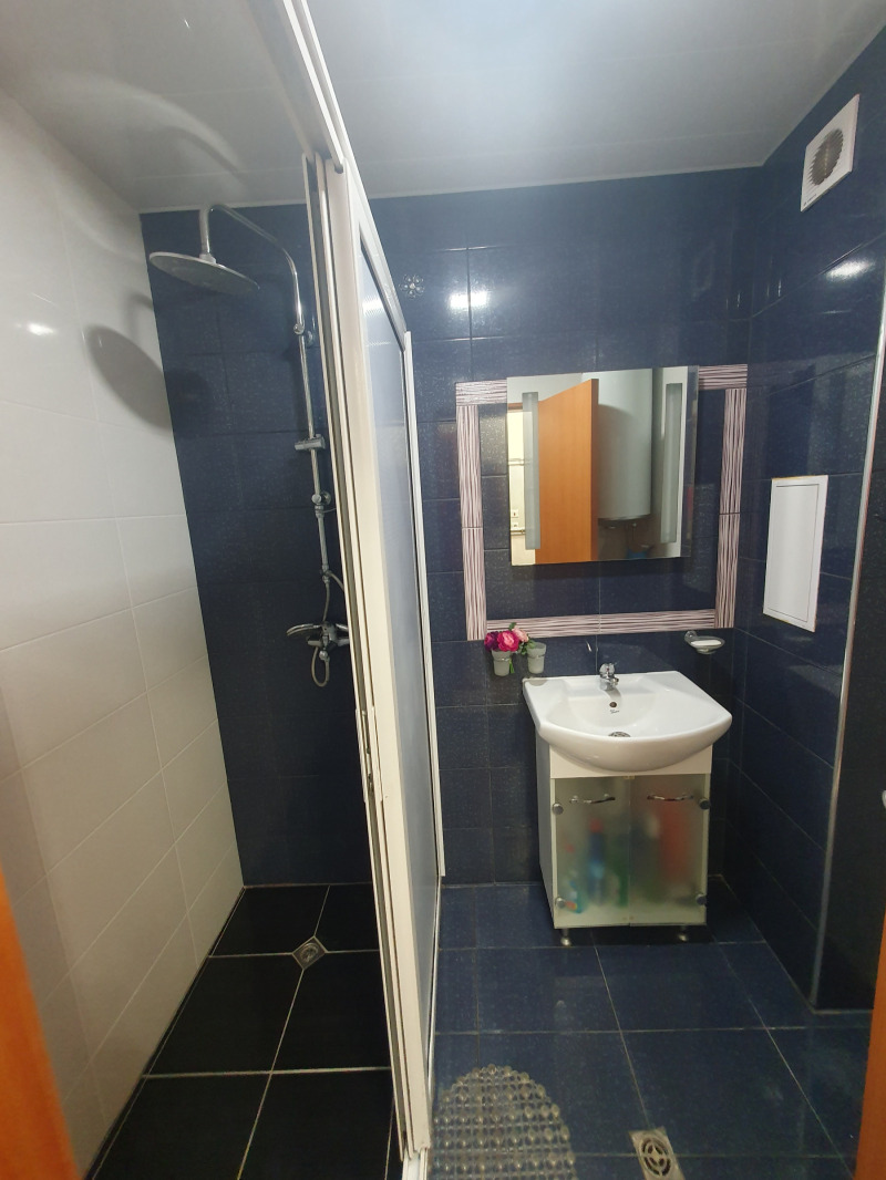 En renta  1 dormitorio Stara Zagora , Tri chuchura - tsentar , 60 metros cuadrados | 55982398 - imagen [9]