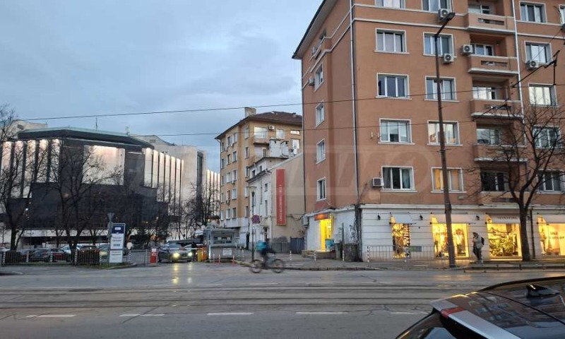 Дава под наем 2-СТАЕН, гр. София, Център, снимка 2 - Апартаменти - 53242917