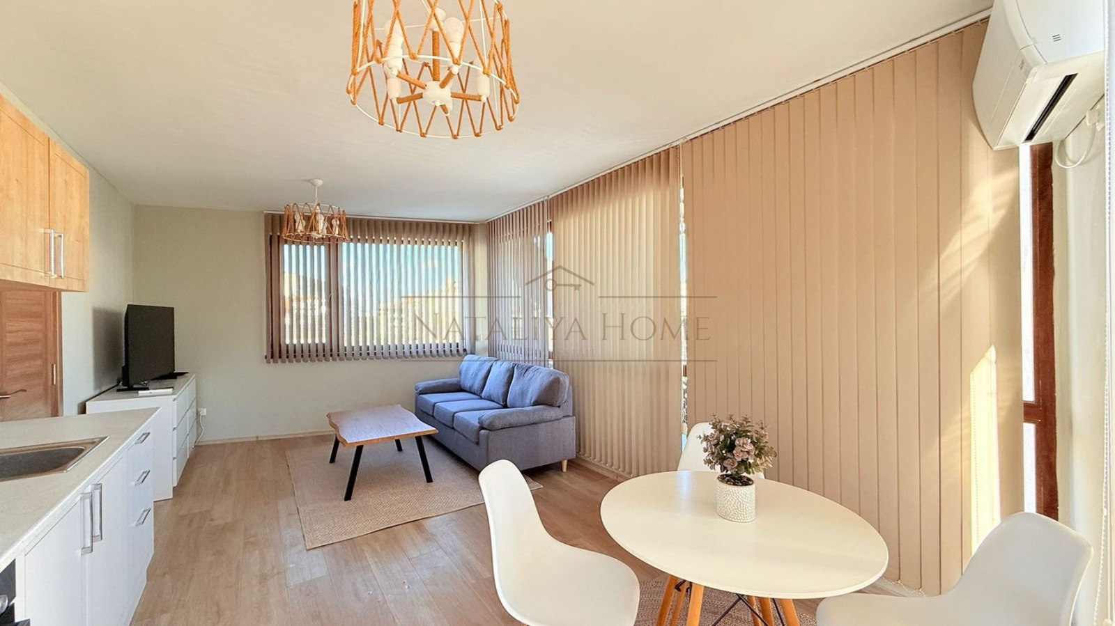 Дава под наем 2-СТАЕН, гр. Бургас, Лазур, снимка 2 - Апартаменти - 53693511