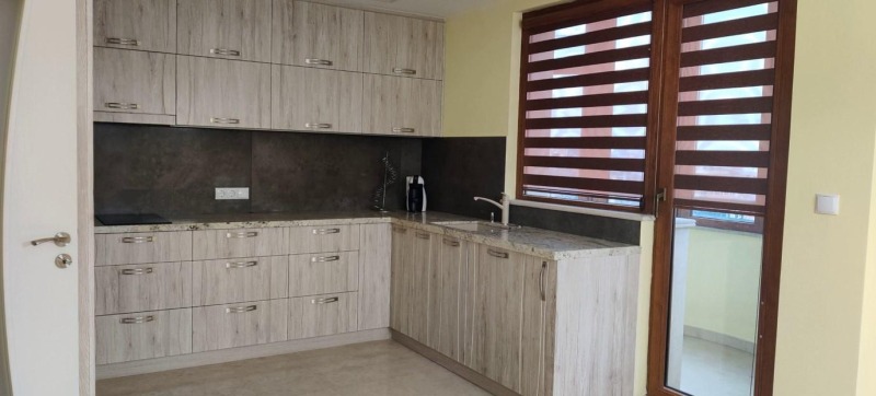 För uthyrning  3 sovrum Sofia , Pavlovo , 220 kvm | 73834880 - bild [2]