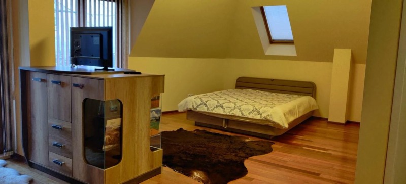 För uthyrning  3 sovrum Sofia , Pavlovo , 220 kvm | 73834880 - bild [8]