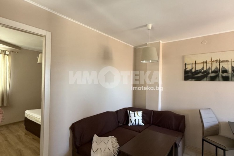 Do wynajęcia  Piętro domu Plowdiw , Mladeżki Chalm , 48 mkw | 64931365 - obraz [9]