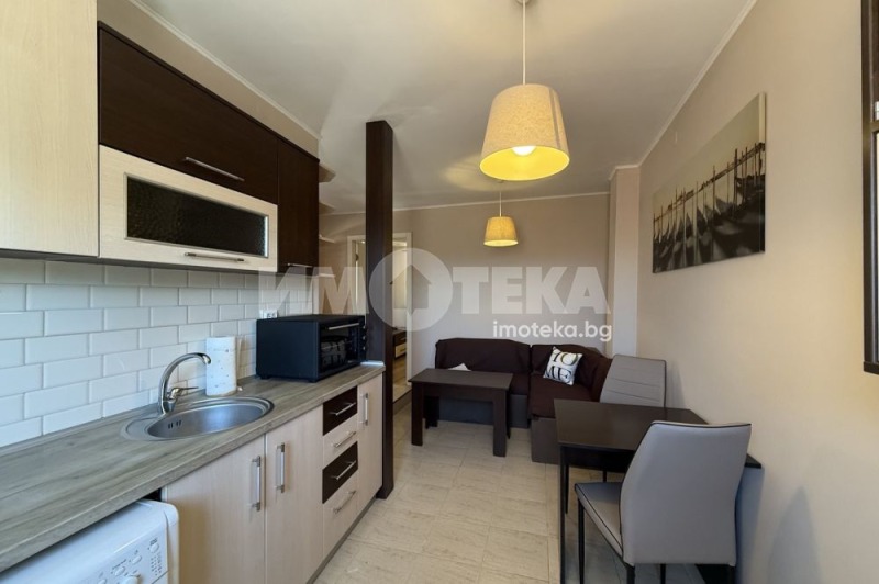 Do wynajęcia  Piętro domu Plowdiw , Mladeżki Chalm , 48 mkw | 64931365 - obraz [8]