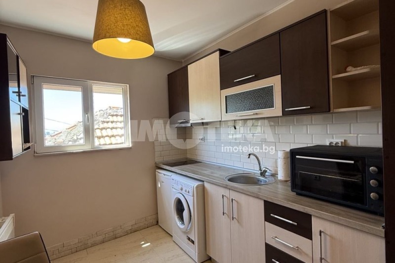 Do wynajęcia  Piętro domu Plowdiw , Mladeżki Chalm , 48 mkw | 64931365 - obraz [5]