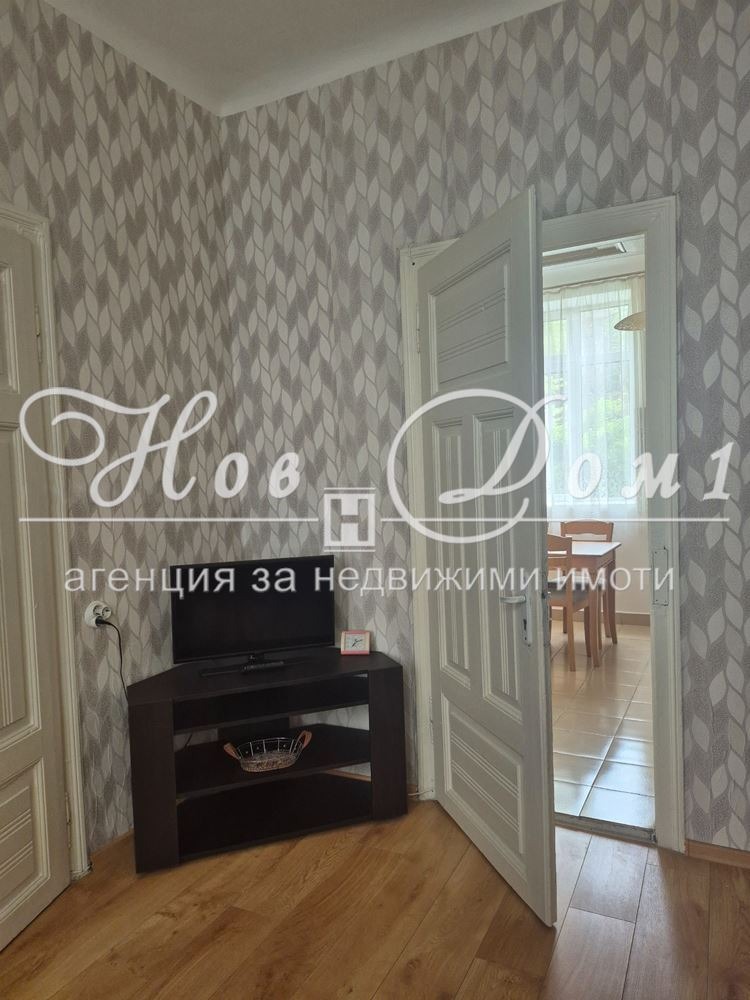 Дава под наем ЕТАЖ ОТ КЪЩА, гр. Варна, Център, снимка 8 - Етаж от къща - 54554436