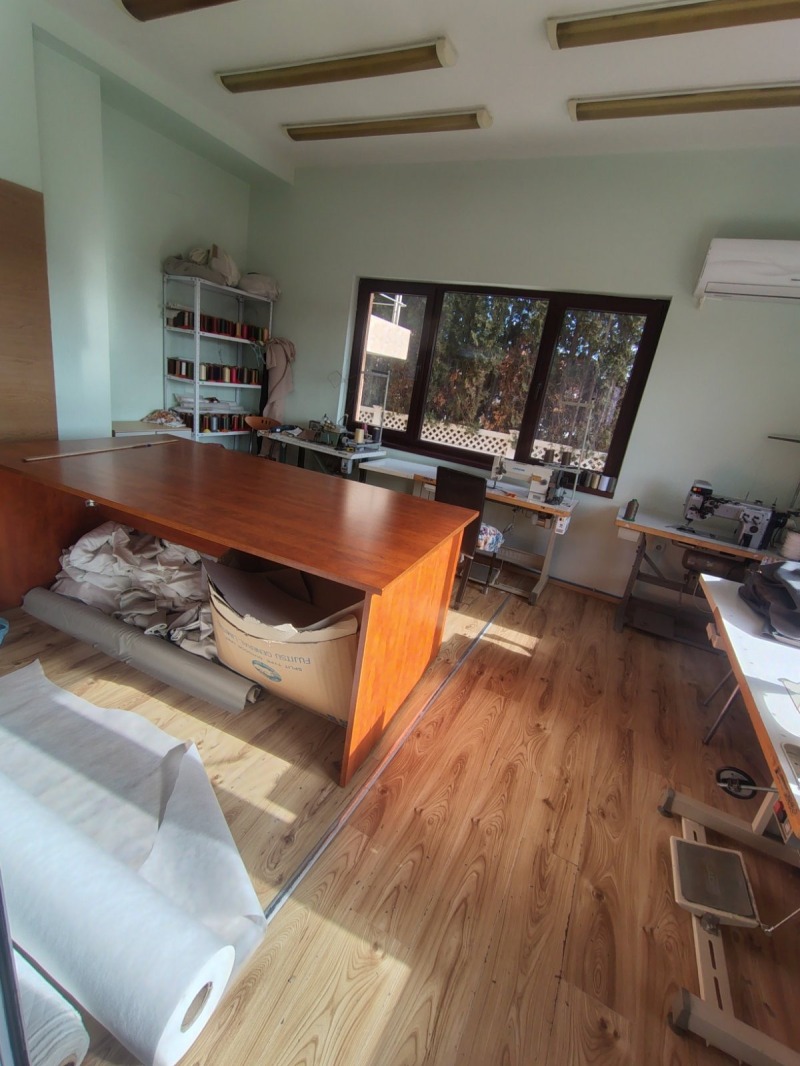 Дава под наем СКЛАД, гр. София, Требич, снимка 2 - Складове - 53440975