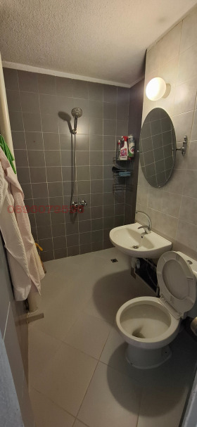 2 camere da letto Dianabad, Sofia 8