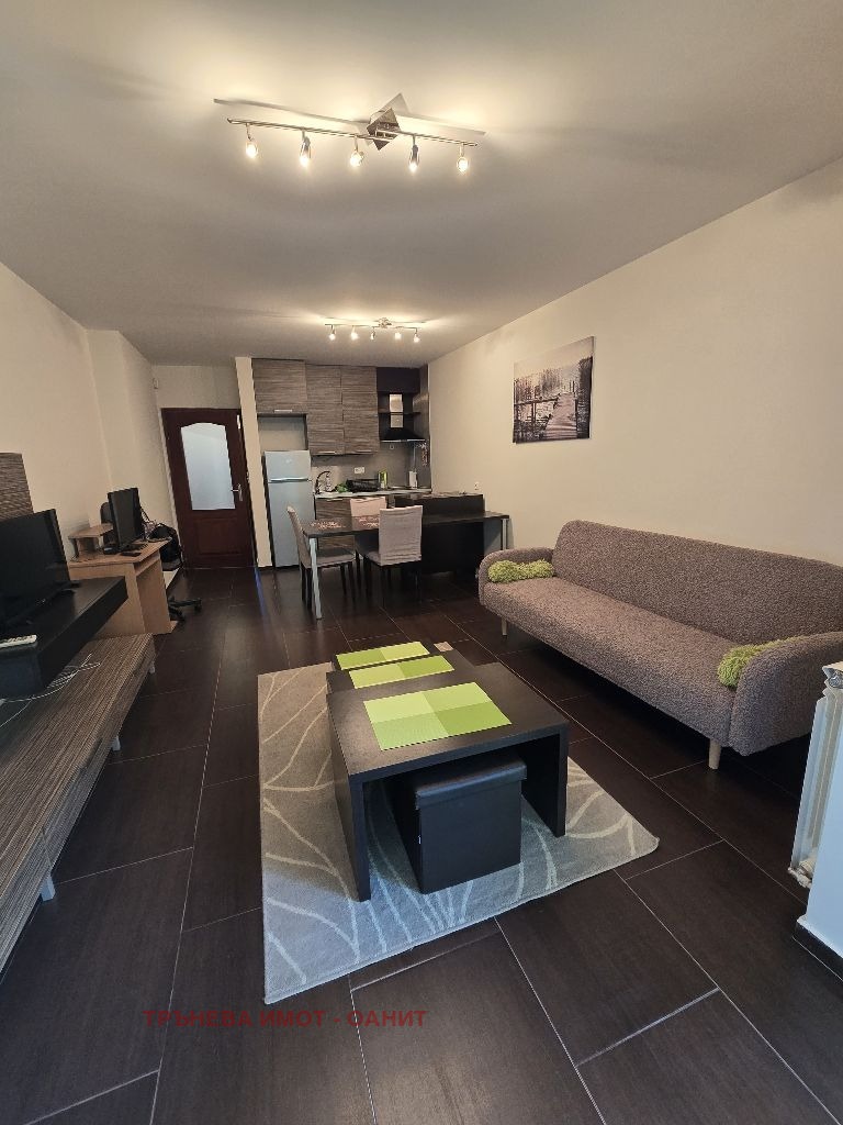 Vuokrattavana  1 makuuhuone Sofia , Meditsinska akademija , 70 neliömetriä | 36897136 - kuva [4]