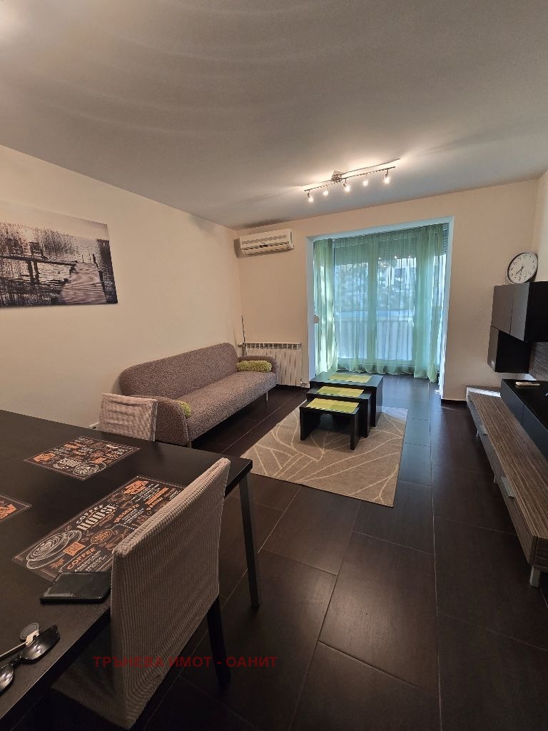 Vuokrattavana  1 makuuhuone Sofia , Meditsinska akademija , 70 neliömetriä | 36897136 - kuva [7]