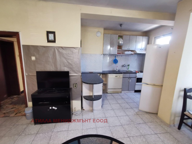 В оренду  2 спальні Пловдив , Христо Смирненски , 90 кв.м | 84518765
