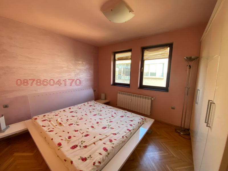 Дава под наем 3-СТАЕН, гр. Плевен, Идеален център, снимка 2 - Апартаменти - 53160672