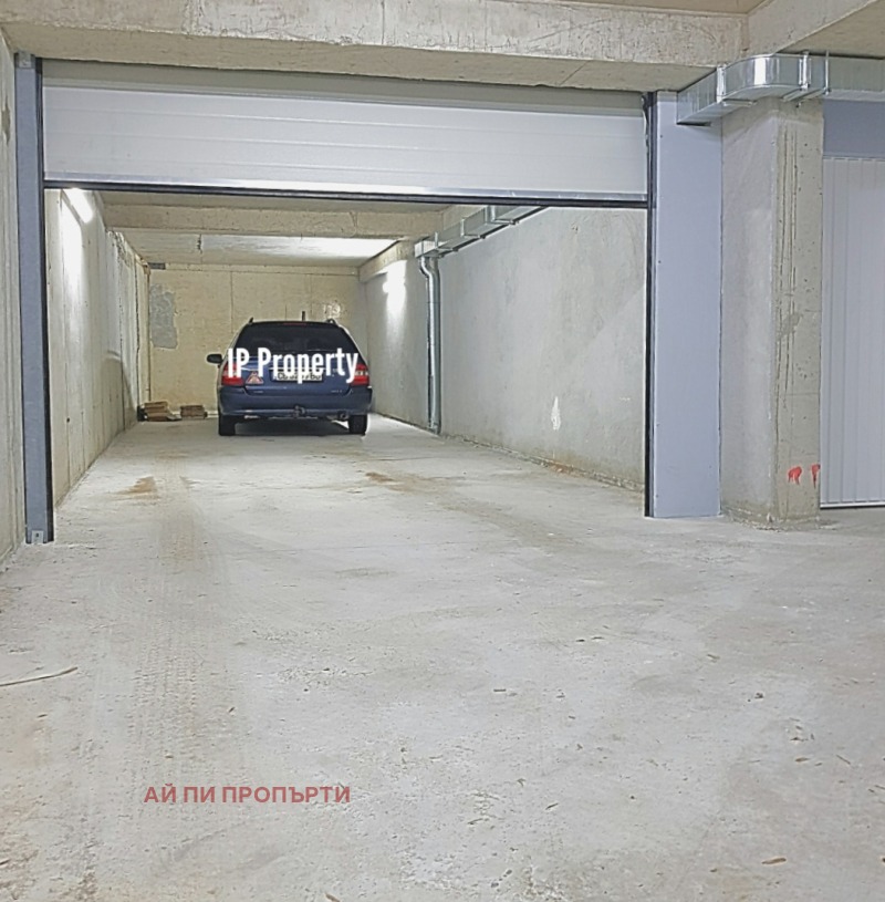 Дава под наем МНОГОСТАЕН, гр. София, Център, снимка 16 - Апартаменти - 52840687