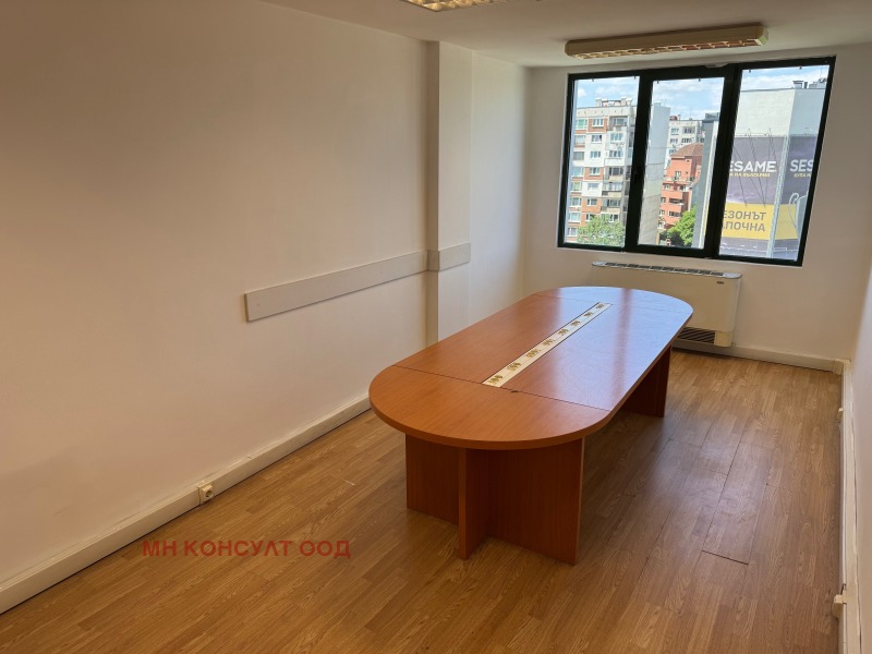 Da affittare  Ufficio Sofia , Tsentar , 70 mq | 67654383 - Immagine [2]