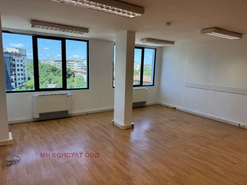 Da affittare  Ufficio Sofia , Tsentar , 70 mq | 67654383 - Immagine [4]
