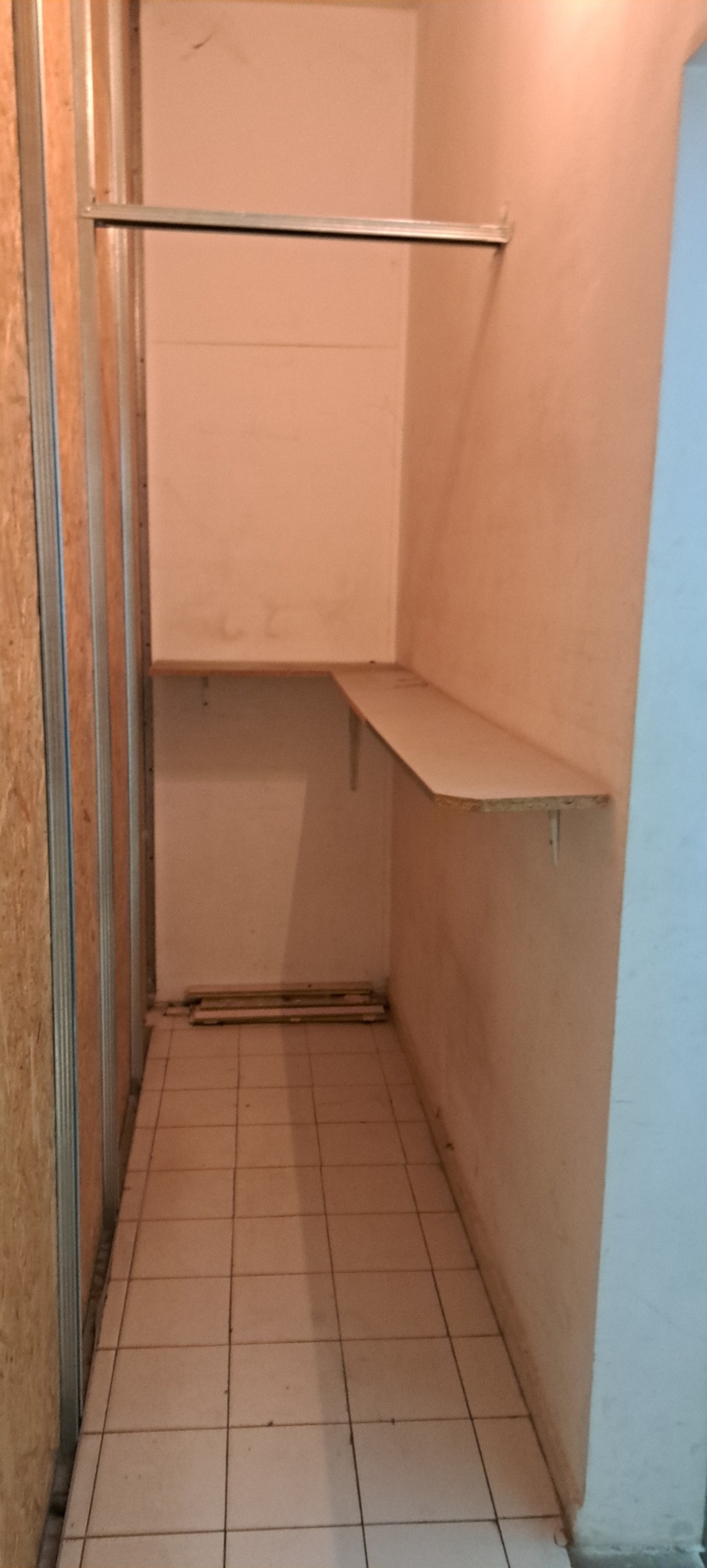 Дава под наем МАГАЗИН, гр. София, Оборище, снимка 4 - Магазини - 55260928