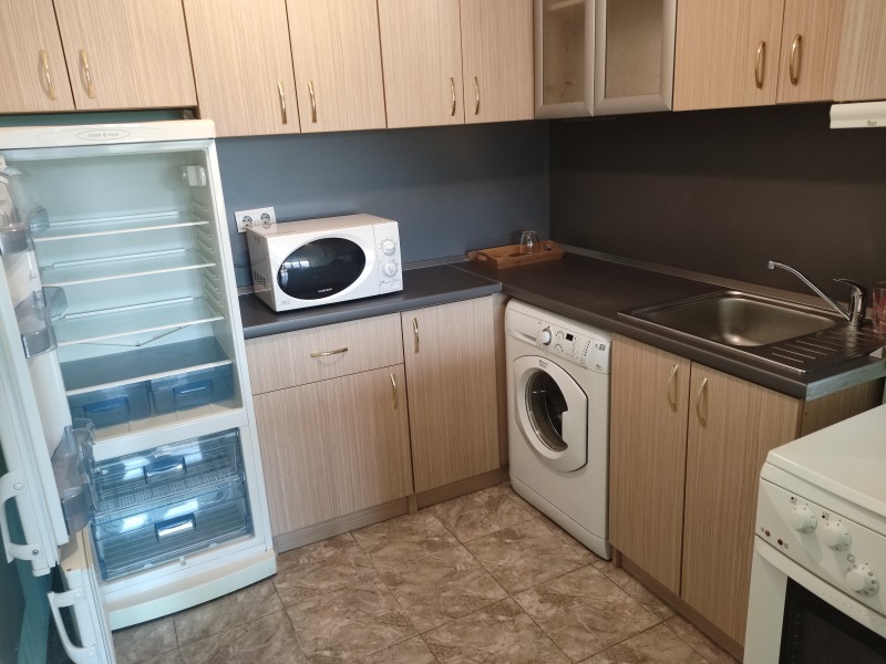 Дава под наем  2-стаен град София , Изток , 72 кв.м | 20265946