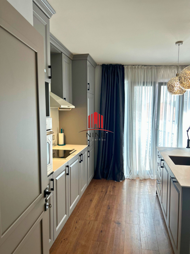 Zu vermieten  2 Schlafzimmer Sofia , Krastowa wada , 130 qm | 30352283