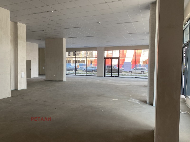 Vuokrattavana  Myymälä Plovdiv , Hristo Smirnenski , 425 neliömetriä | 84215530 - kuva [4]