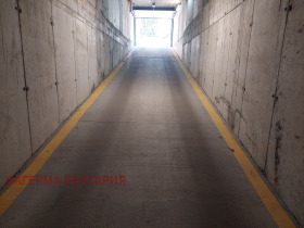ГАРАЖ, ПАРКОМЯСТО, 15 m2