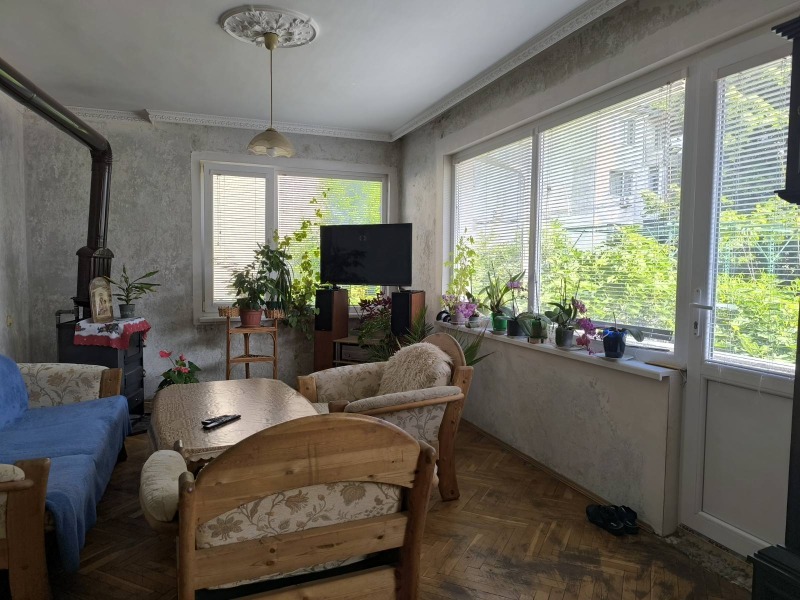 Дава под наем  Етаж от къща град Варна , Левски 1 , 100 кв.м | 34760181 - изображение [2]