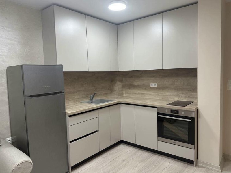 Zu vermieten  2 Schlafzimmer Plowdiw , Karschijaka , 76 qm | 37711285