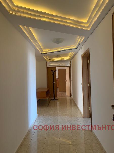 Дава под наем 4-СТАЕН, гр. София, Бъкстон, снимка 2 - Апартаменти - 53774899