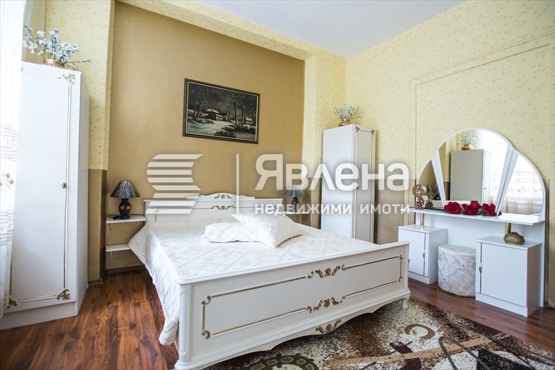 Do wynajęcia  Piętro domu Warna , Centar , 190 mkw | 36190771 - obraz [4]