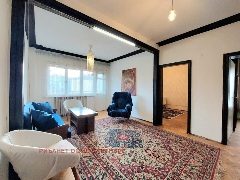 Дава под наем 3-СТАЕН, гр. София, Център, снимка 3 - Апартаменти - 52452747